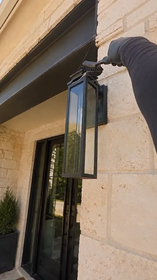 Removing an accessible porch-light web